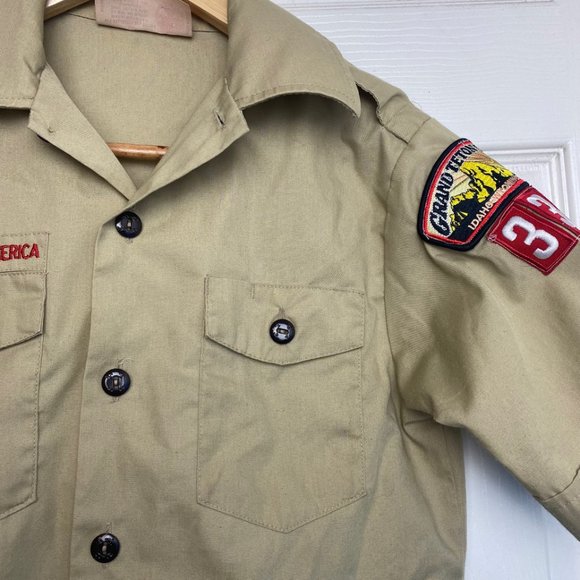 Genuine Boy Scouts of America Shirt with Patches Youth Size Medium - Picture 3 of 9